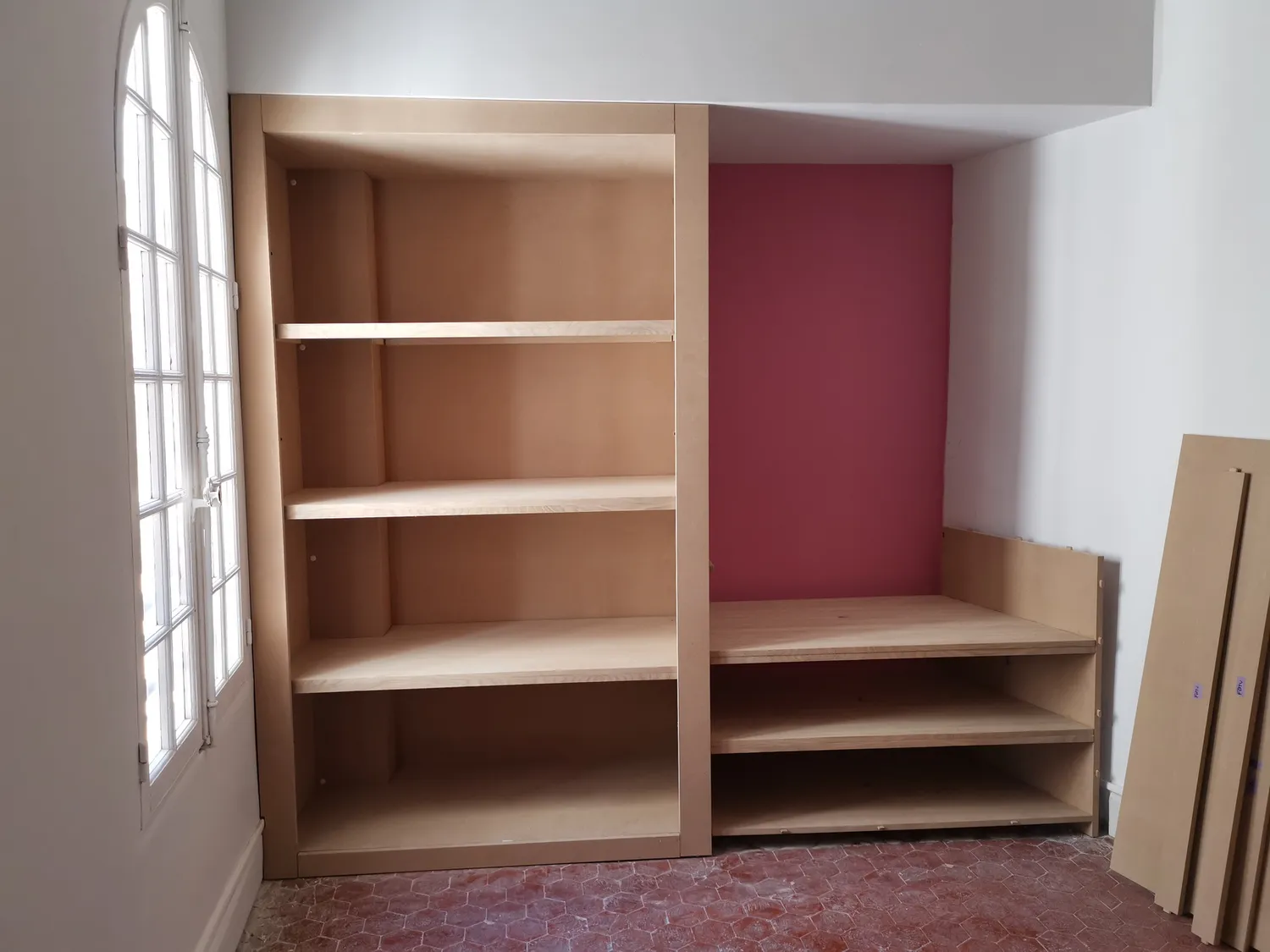 Dressing à portes en volets anciens — Avignon (84)