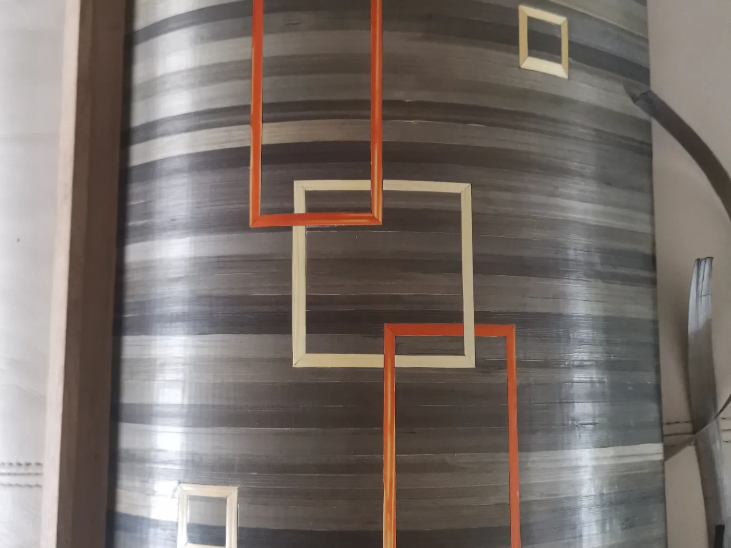 Meuble vinyle cintré, marqueterie de paille — Avignon (84)