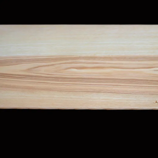Planche de présentation en frêne massif