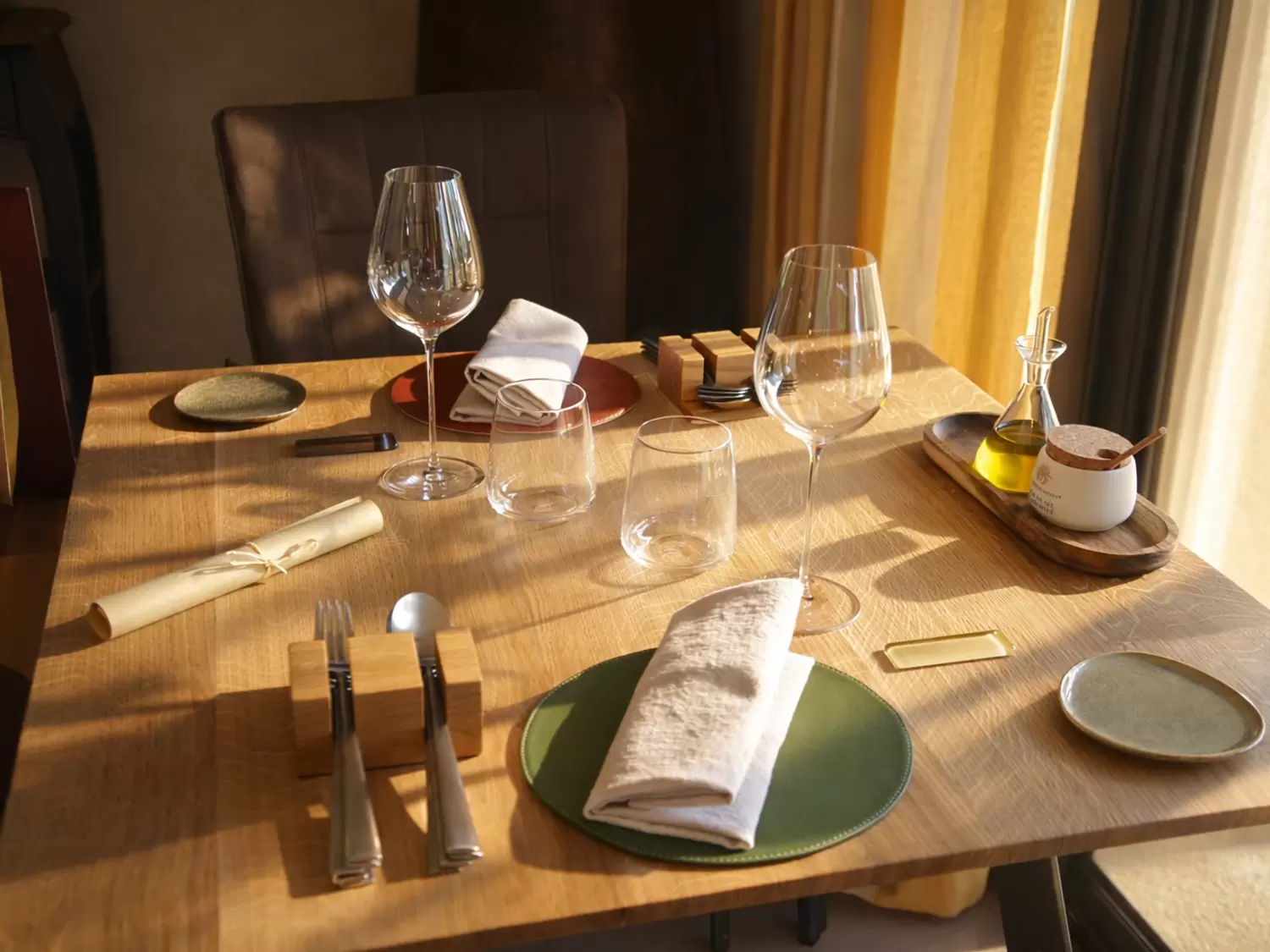 Tables de restaurant semi-gastronomique — Saint-Maximin (30)