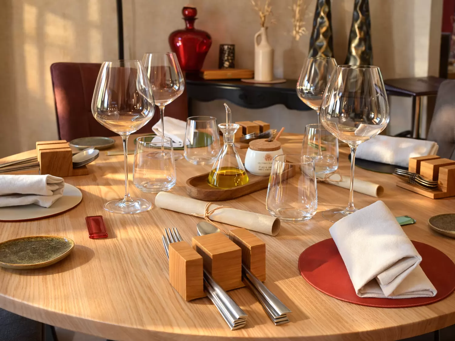 Tables de restaurant semi-gastronomique — Saint-Maximin (30)